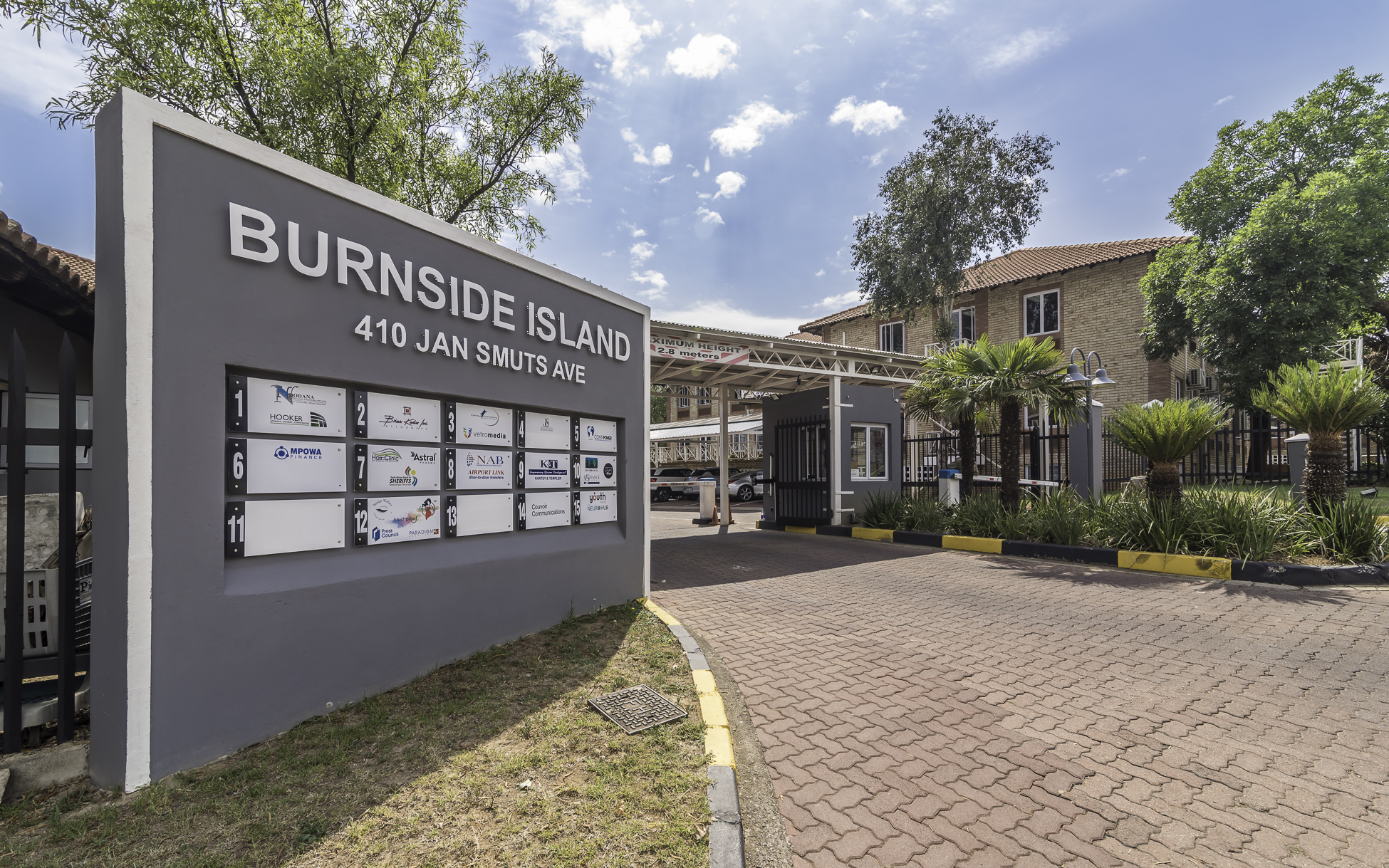 Burnside Island, Craighall lr (1)